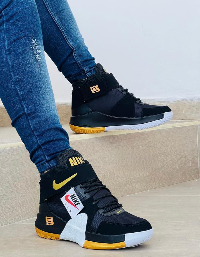 BOTA LEBRON DE CABALLERO
