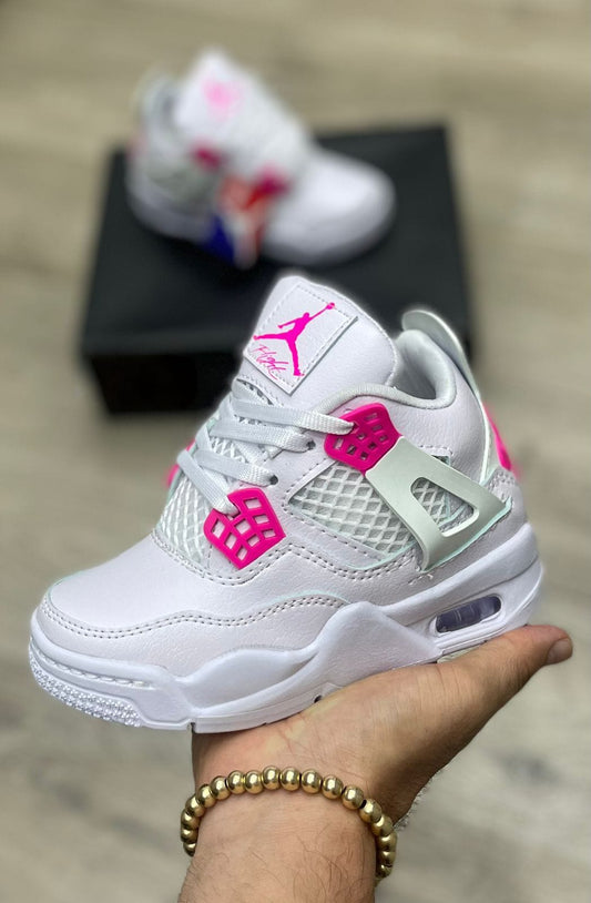 RETRO 4 DE NIÑA