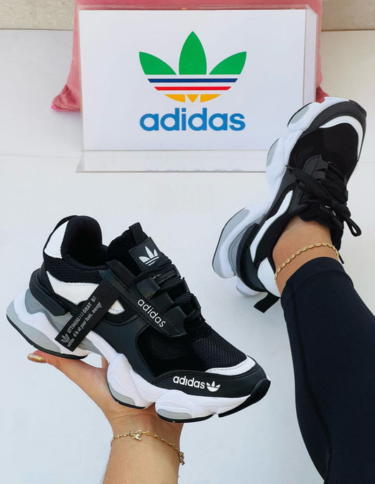ADIDAS CORAZÓN DE DAMA
