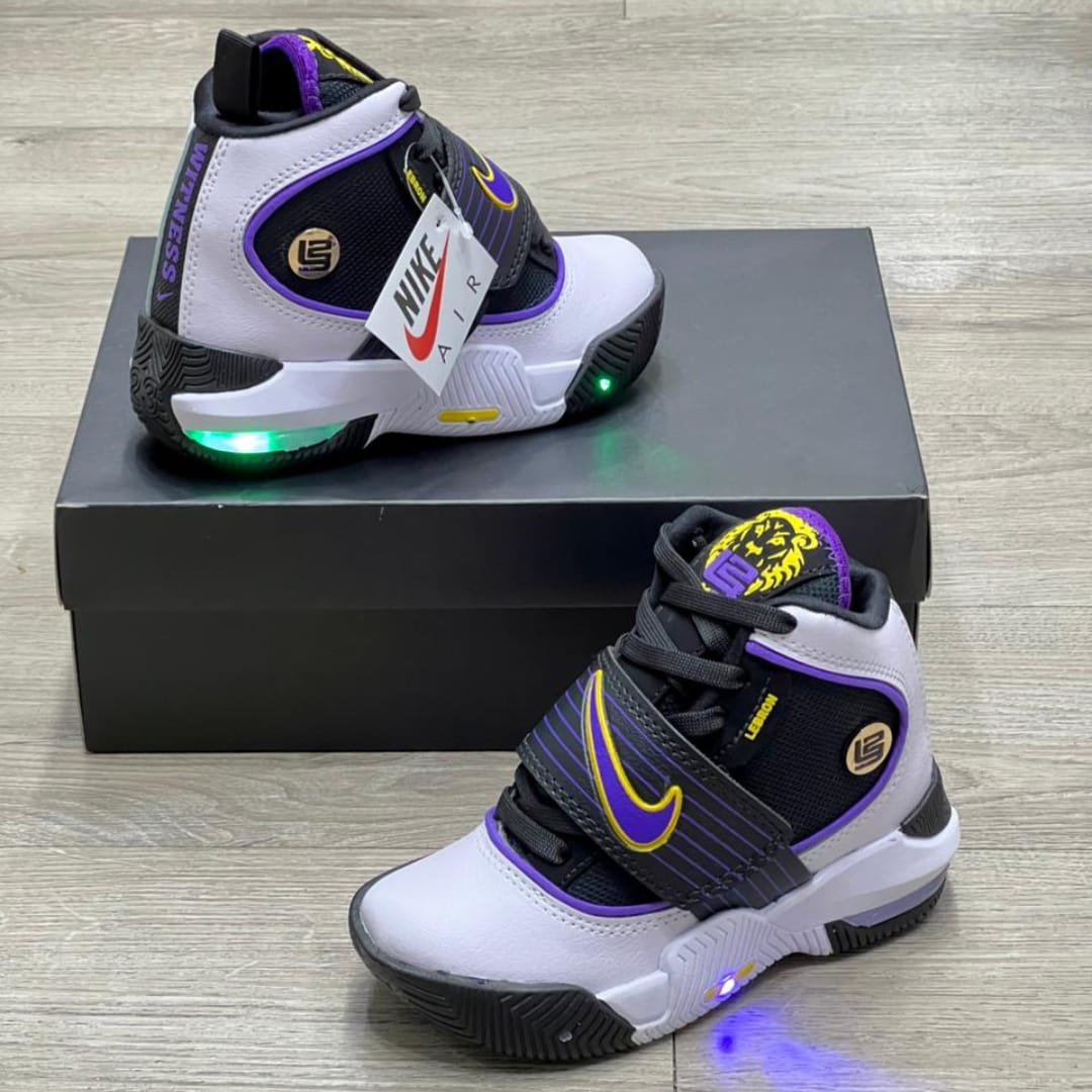 BOTA LEBRON UNISEX