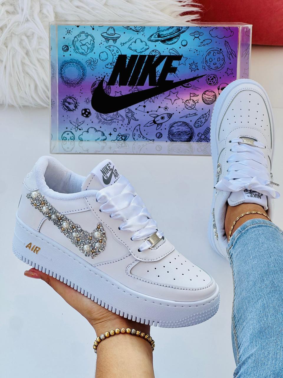 NIKE AIR PERLAS