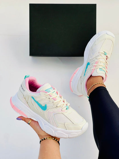NIKE OUT FIRE