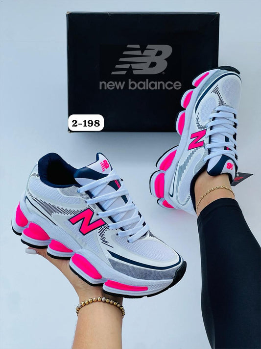 NEW BALANCE 2000