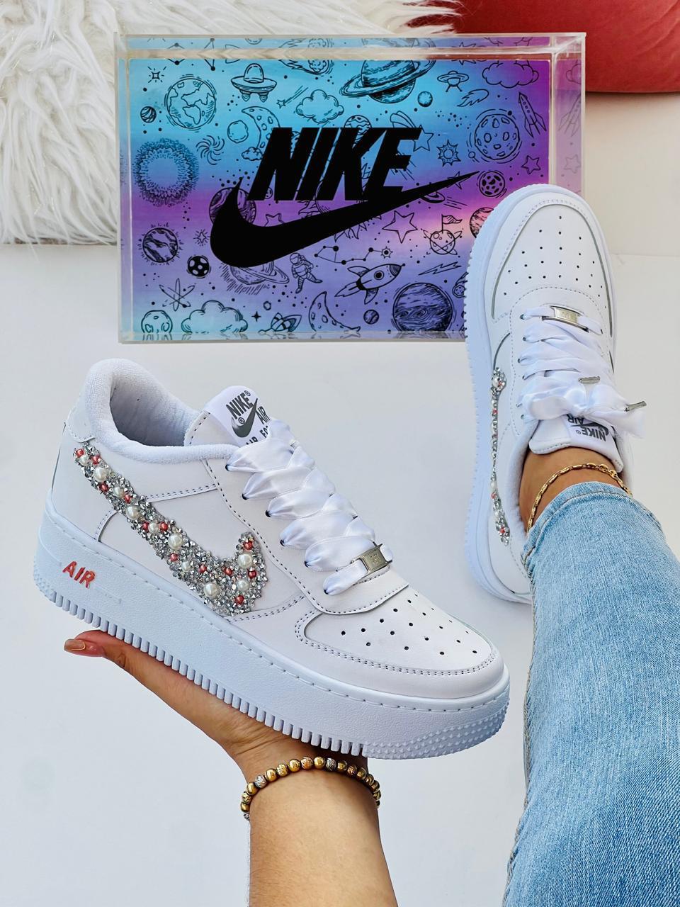 NIKE AIR PERLAS